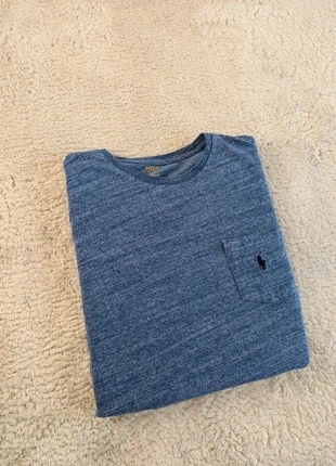 T-shirt Ralph Lauren avec poche / Bleu / Taille S, marque: Ralph Lauren, état: Très bon état, taille: S, 20,00 €, 21,70 € Protection acheteurs (Pro) incluse
