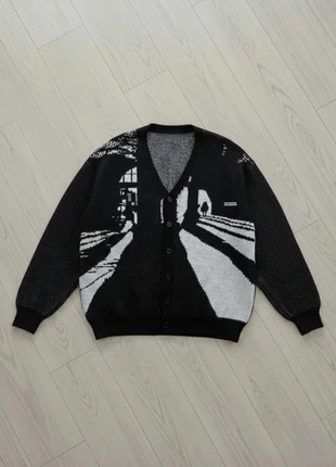 Vintage Cardigan Tricot Noir Monochrome Motif Urbain Contrasté Oversize, marque: Vintage Dressing, état: Très bon état, taille: M, 55,00 €, 58,45 € Protection acheteurs incluse
