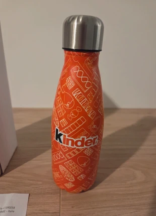 Gourde isotherme Kinder NEUVE, marque: Kinder, état: Neuf avec étiquette, 10,00 €, 11,20 € Protection acheteurs incluse