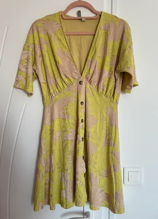 Robe col japonais jaune asos taille 38 M, marca: ASOS, estado: Muito bom, tamanho: M / 38 / 10, €8.00, €9.10 inclui Proteção do Comprador