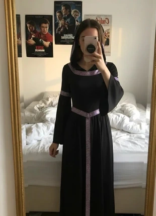 Robe Médiévale Noire à Capuche – Gothique / Sorcière / Fantasy / Élégante / Renaissance, marque: Maison Dareléa, état: Très bon état, taille: M / 38 / 10, 54,99 €, 58,44 € Protection acheteurs (Pro) incluse