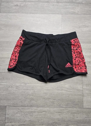 Short adidas noir et bande rouge - Taille M Femme, marque: adidas, état: Bon état, taille: M / 38 / 10, 1,00 €, 1,75 € Protection acheteurs incluse