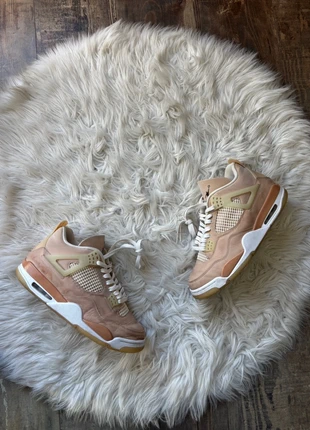 Air Jordan 4 shimmer, brand: Jordan, condizioni: Buone, taglia: 44, €50.00, €53.20 include la Protezione acquisti