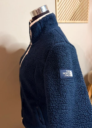 The North Face Fleecejacket | Kids maat 170/176, marque: The North Face, état: Très bon état, taille: 15 ans / 170 cm, 45,00 €, 47,95 € Protection acheteurs incluse