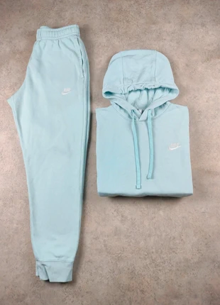 Ensemble sweat + jogging Nike club fleece logo brodé - S - bleu clair, brand: Nike, condition: Very good, size: S / 36 / 8, €40.00, €42.70 includes Buyer Protection