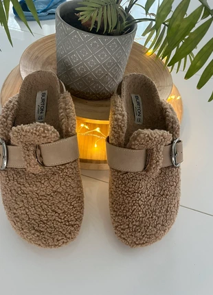 Chaussures ou chaussons, marque: Burton, état: Très bon état, taille: 37, 10,00 €, 11,20 € Protection acheteurs incluse