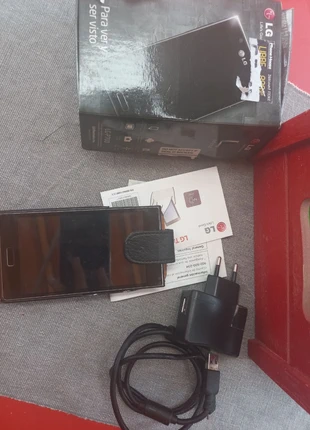 LG Optimus L7 (modelo P700), marca: LG, estado: Muito bom, €10.00, €11.20 inclui Proteção do Comprador