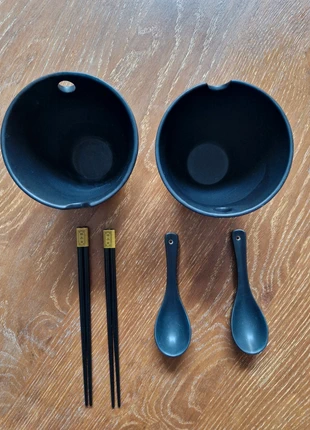 Nieuw Noedelset 6- delig/ Rijstkommen, merk: Asian, staat: Nieuw zonder prijskaartje, € 10,00, € 11,20 inclusief Kopersbescherming