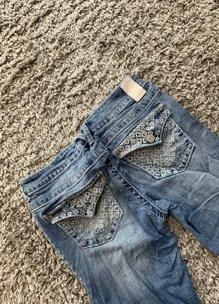 Jean Broderie Y2K coupe évasé taille M flare - 2000s femme style miss me A741, merk: Vintage Dressing, staat: Heel goed, maat: M / 38 / 10, € 19,00, € 20,65 inclusief Kopersbescherming Pro