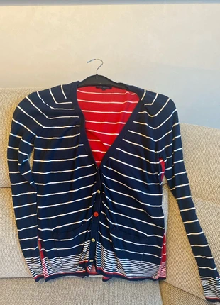 Trui Tommy hilfiger, brand: Tommy Hilfiger, condizioni: Ottime, taglia: M / IT 42 / EU 38, €7.00, €8.05 include la Protezione acquisti