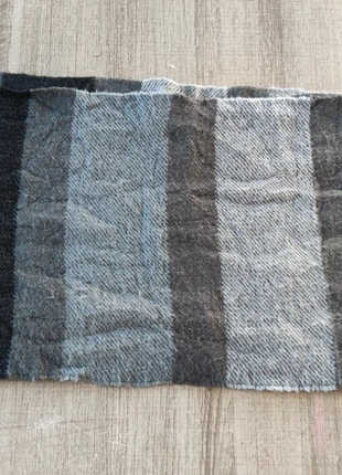 Écharpe femme noire & grise – chic et élégante – bon état, état: Bon état, 3,00 €, 3,85 € Protection acheteurs (Pro) incluse