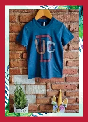 🍭Divina Camiseta de niño muy chula de Benetton 4años 😍 Tshirt 💕 Maglietta, brand: United Colors of Benetton, condizioni: Nuovo senza cartellino, taglia: 4 anni / 104 cm, €14.00, €15.40 include la Protezione acquisti