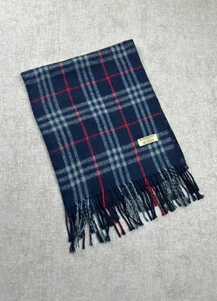 Écharpe Burberry bleu marine, brand: Burberry, condition: Very good, €45.00, €47.95 includes Buyer Protection Pro