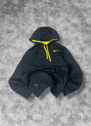 Sweat Nike bleu marine therma-fit logo floqué jaune - S, brand: Nike, condition: Very good, size: S, €17.90, €19.50 includes Buyer Protection