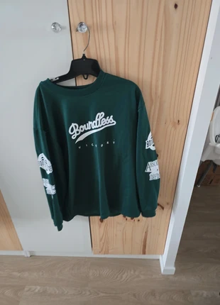 Sweat shein, brand: Shein, condition: Good, size: M, €2.00, €2.80 includes Buyer Protection