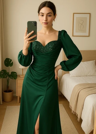 Robe vert foncé longue avec fente, condizioni: Ottime, taglia: L / IT 44 / EU 40, €110.00, €116.20 include la Protezione acquisti