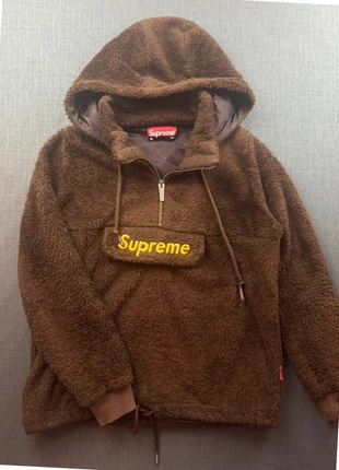 Polaire Supreme marron à capuche avec logo brodé jaune sur poche ventrale, brand: Supreme, condition: Very good, size: S / 36 / 8, €30.00, €32.20 includes Buyer Protection