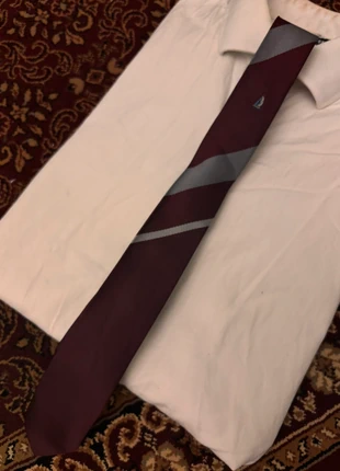 Cravate Chanel fine homme rouge avec motifs de bateau, marca: Chanel, estado: Muito bom, €25.00, €26.95 inclui Proteção do Comprador Pro