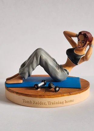 Figurine tomb raider collection Lara Croft training home, marque: core design ltd, état: Bon état, taille: Prématuré, jusqu'à 44cm, 9,00 €, 10,15 € Protection acheteurs incluse