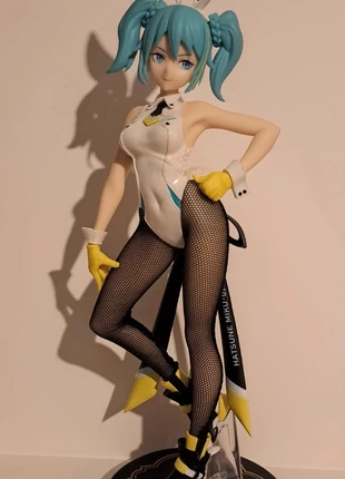 Hatsune Miku figure, brand: FuRyu, condition: Very good, size: S, €27.00, €29.05 includes Buyer Protection