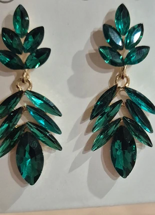 Pendants d'oreilles couleur vert émeraude, zustand: Sehr gut, 10,00 €, 11,20 € inklusive Vinted-Käuferschutz