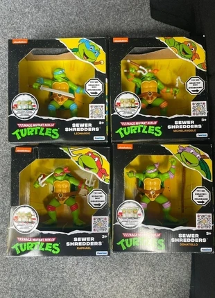 Lot complet 4 figurines sewer shredders tortues ninja Figurines neuves., marca: Tortues Ninja, estado: Novo com etiquetas, tamanho: Prematuro, até 44 cm, €45.00, €47.95 inclui Proteção do Comprador