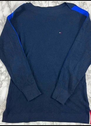 Pull Tommy Hilfiger Bleu Marine / Col rond / Logo brodé / Taille M Femme, marque: Tommy Hilfiger, état: Très bon état, taille: M, 23,00 €, 24,85 € Protection acheteurs incluse