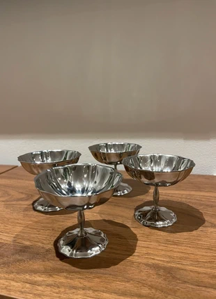 4er Set französische Eisbecher / Eiskelche in Chrom / Silber, marque: Vintage Love, état: Bon état, 40,00 €, 42,70 € Protection acheteurs incluse