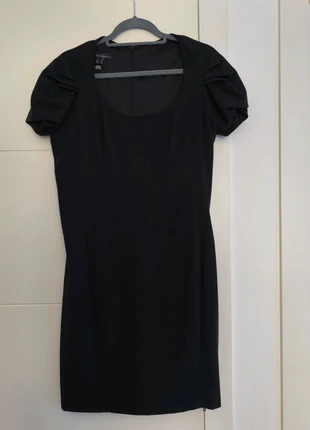 Vestido manga corta negro Mango, marca: Mango, estado: Muy bueno, tamaño: L / 40 / 12, 6,00 €, 7,00 € Protección al comprador incluida