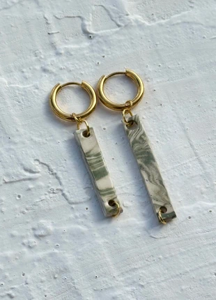 Boucle d’oreille artisanale, merk: fionaë, staat: Nieuw zonder prijskaartje, € 15,00, € 16,45 inclusief Kopersbescherming Pro