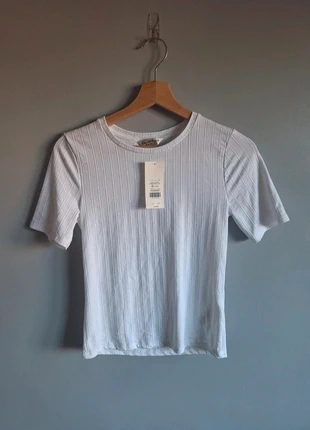 Miss Selfridge Ribbed Tee – UK 12 – New with Tags, marque: Miss Selfridge, état: Neuf avec étiquette, taille: L / 40 / 12, 8,00 €, 9,10 € Protection acheteurs incluse