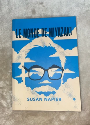 Livre Le monde de miyazaki, état: Très bon état, 18,00 €, 19,60 € Protection acheteurs incluse