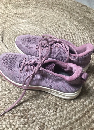 Baskets maille tricotée rose T.39 - Distri Center, staat: Heel goed, maat: 39, € 1,00, € 1,75 inclusief Kopersbescherming