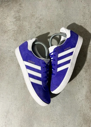 Chaussures Adidas Gazelle | Violet et Blanc | Taille 37, marke: Gazelle, zustand: Sehr gut, größe: 37, 55,00 €, 58,45 € inklusive Vinted-Käuferschutz