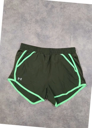 Short de sport femme under armour taille XS vert en polyester avec des poches, marke: Under Armour, zustand: Sehr gut, größe: XS / 34 / 6, 12,90 €, 14,25 € inklusive Vinted-Käuferschutz
