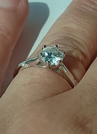 Bague Moissanite Solitaire 1 Carat, marca: Diamant, estado: Novo sem etiquetas, tamanho: 18,1 mm Ø / 18,5, €85.00, €89.95 inclui Proteção do Comprador