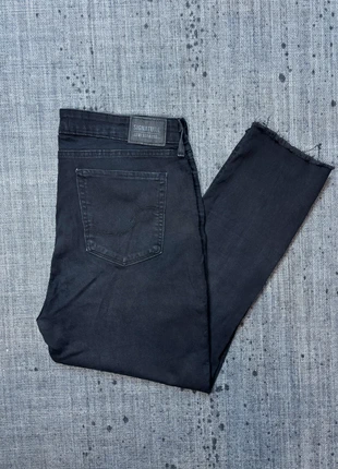 Jeans Levi’s Signature Femme Mid-Rise Skinny Noir FR 42 - W33 L32, marque: Levi's, état: Très bon état, taille: L / 40 / 12, 15,00 €, 16,45 € Protection acheteurs incluse