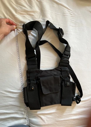 Tactical vest/ fanny pack, marque: merkloos, état: Très bon état, 10,00 €, 11,20 € Protection acheteurs incluse