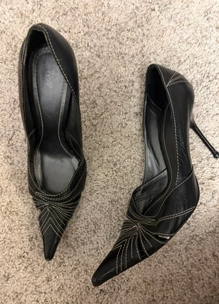 Talons, état: Très bon état, taille: 39, 5,00 €, 5,95 € Protection acheteurs incluse