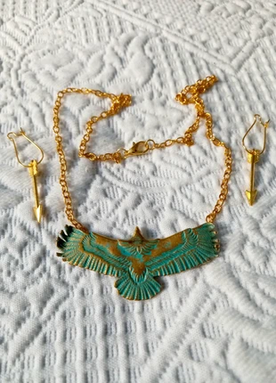 Collier aigle et Bouches flèches, zustand: Neu, 9,90 €, 11,10 € inklusive Vinted-Käuferschutz