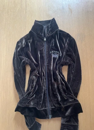 felpa marrone in velluto anni 2000, brand: Vintage Dressing, condizioni: Buone, taglia: L / IT 44 / EU 40, €8.00, €9.10 include la Protezione acquisti