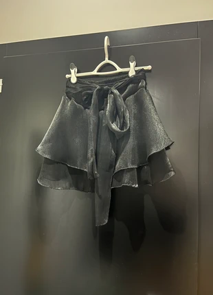 Jupe en Tulle Satinée Noir, merk: L O V E R’S, staat: Nieuw zonder prijskaartje, maat: Universele maat, € 12,00, € 13,30 inclusief Kopersbescherming