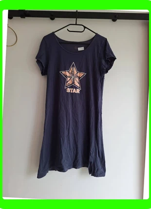 R0361.Robe de nuit violette motif étoile taille 40, état: Très bon état, taille: L / 40 / 12, 4,00 €, 4,90 € Protection acheteurs (Pro) incluse