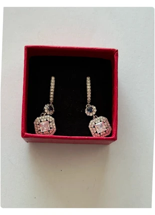 Paire de boucles d’oreilles fantaisie, marque: Fantaisie, état: Très bon état, 6,00 €, 7,00 € Protection acheteurs incluse