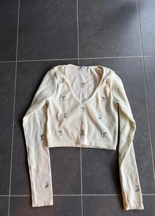 T shirt manche longue, brand: Stradivarius, condizioni: Ottime, taglia: M / IT 42 / EU 38, €5.00, €5.95 include la Protezione acquisti