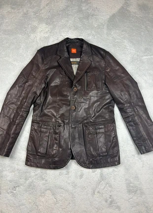 Veste en cuir Hugo boss boss orange couleur marron taille 50 (L) authentique, marque: Hugo Boss, état: Très bon état, taille: L, 180,00 €, 189,70 € Protection acheteurs incluse