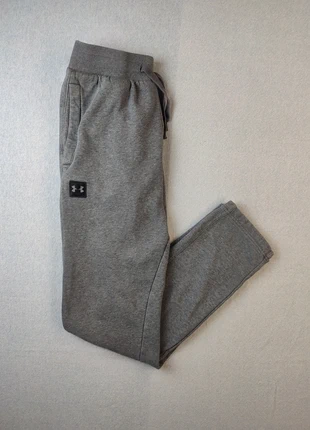 Jogging Under Armour gris taille S, merk: Under Armour, staat: Heel goed, maat: S, € 18,00, € 19,60 inclusief Kopersbescherming