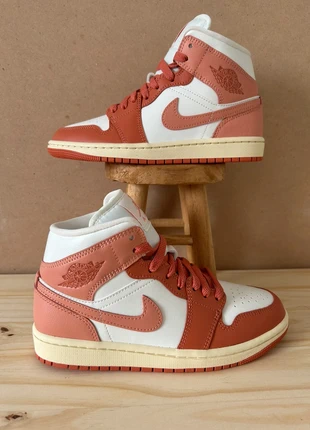 Nike Air Jordan Mid 1 femme, brand: Nike, condition: New with tags, size: 36.5, €60.00, €63.70 includes Buyer Protection