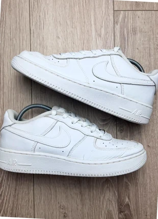 Nike Air force one Blanche 38,5 (24), merk: Nike, staat: Heel goed, maat: 37.5, € 30,90, € 33,15 inclusief Kopersbescherming Pro