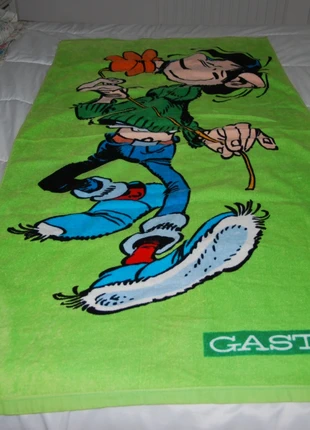 serviette de bain enfant gaston lagaffe, marque: Gaston Lagaffe, état: Très bon état, 8,00 €, 9,10 € Protection acheteurs incluse